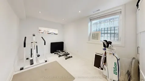 177 Newton Drive Toronto ON M2M 2N6