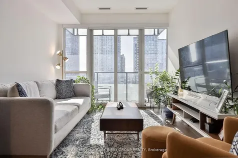 560 Front Street W Toronto ON M5V 1C1