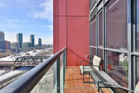 560 Front Street W Toronto ON M5V 1C1