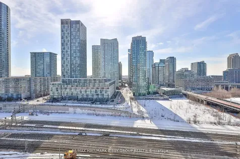 560 Front Street W Toronto ON M5V 1C1