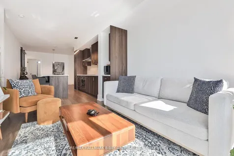560 Front Street W Toronto ON M5V 1C1