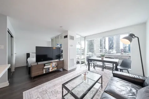 10 Yonge Street Toronto ON M5E 1R4