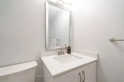 10 Yonge Street Toronto ON M5E 1R4