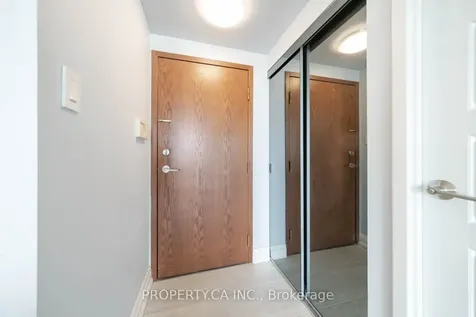 10 Yonge Street Toronto ON M5E 1R4