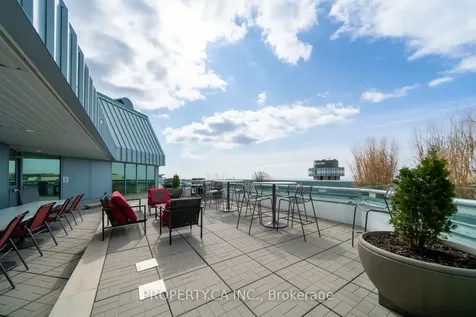 10 Yonge Street Toronto ON M5E 1R4