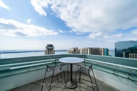 10 Yonge Street Toronto ON M5E 1R4
