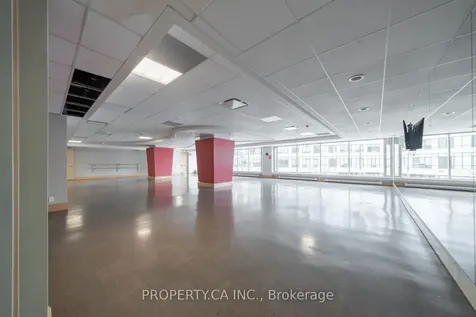 10 Yonge Street Toronto ON M5E 1R4