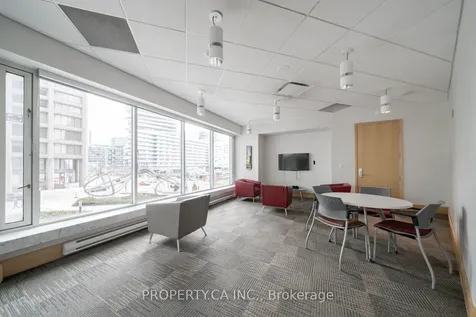 10 Yonge Street Toronto ON M5E 1R4