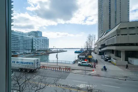 10 Yonge Street Toronto ON M5E 1R4