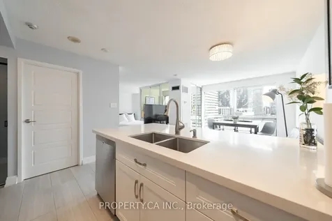 10 Yonge Street Toronto ON M5E 1R4