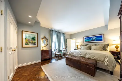 2 Doncliffe Place Toronto ON M4N 2R1