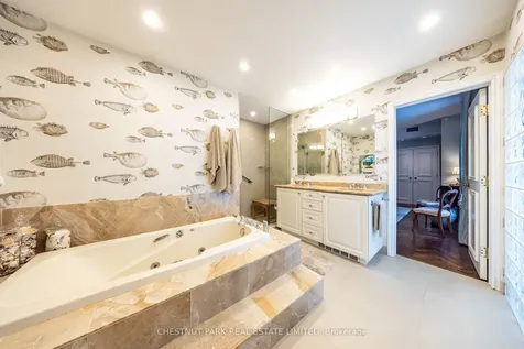 2 Doncliffe Place Toronto ON M4N 2R1
