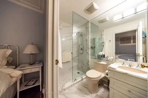 2 Doncliffe Place Toronto ON M4N 2R1