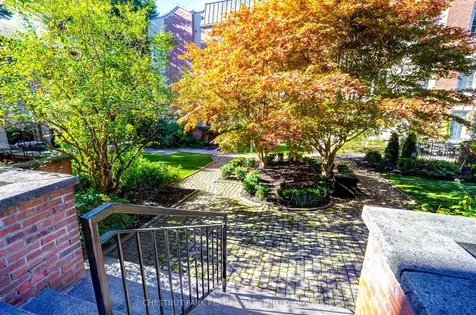 2 Doncliffe Place Toronto ON M4N 2R1