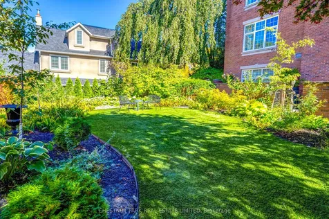 2 Doncliffe Place Toronto ON M4N 2R1