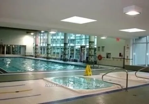 16 Harbour Street Toronto ON M5J 2Z7