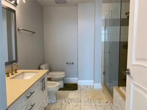 16 Harbour Street Toronto ON M5J 2Z7