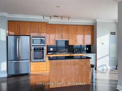 16 Harbour Street Toronto ON M5J 2Z7