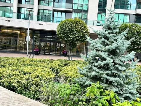 16 Harbour Street Toronto ON M5J 2Z7