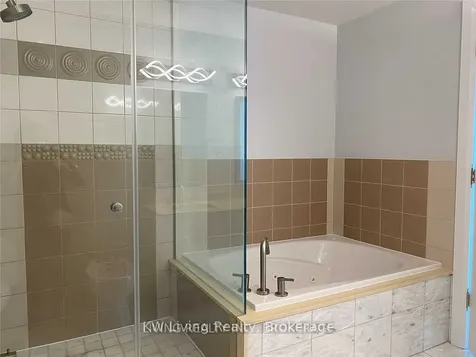 16 Harbour Street Toronto ON M5J 2Z7