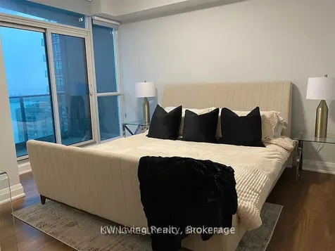 16 Harbour Street Toronto ON M5J 2Z7