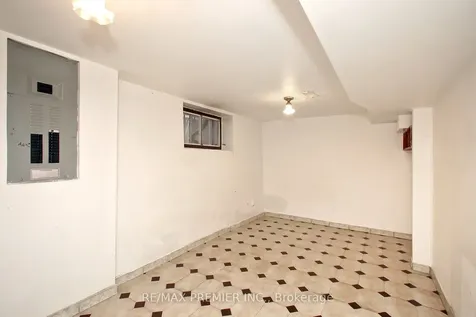 172 Lauder Avenue Toronto ON M6E 3H4