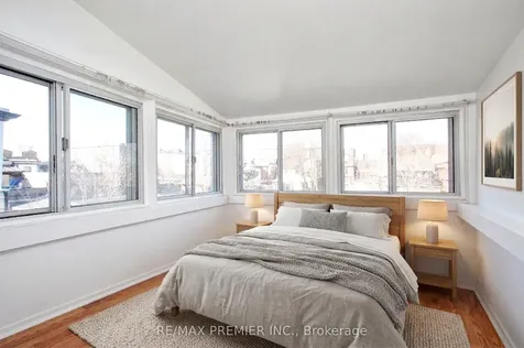 172 Lauder Avenue Toronto ON M6E 3H4
