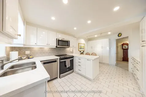 65 Spring Garden Avenue Toronto ON M2N 6H9