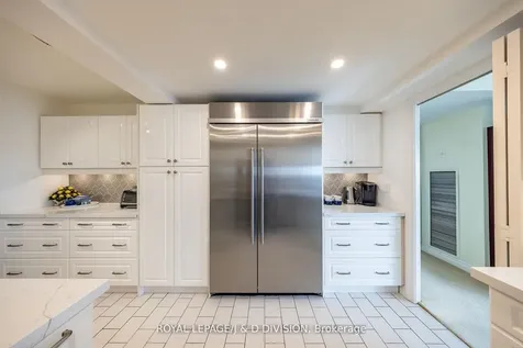 65 Spring Garden Avenue Toronto ON M2N 6H9