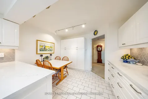 65 Spring Garden Avenue Toronto ON M2N 6H9