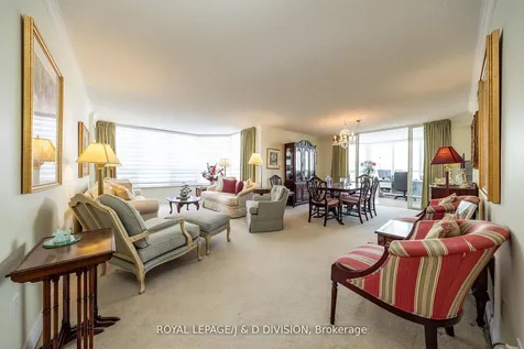 65 Spring Garden Avenue Toronto ON M2N 6H9