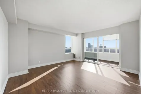 215 Wynford Drive Toronto ON M3C 3P5