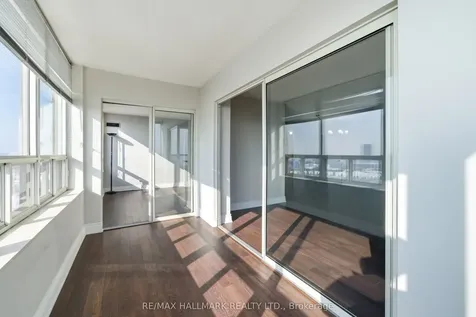 215 Wynford Drive Toronto ON M3C 3P5