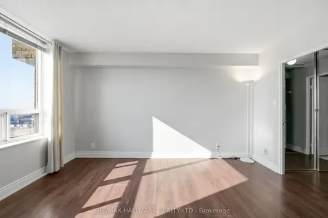 215 Wynford Drive Toronto ON M3C 3P5