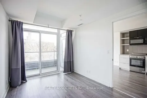 6 Parkwood Avenue Toronto ON M4V 1V1