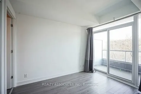 6 Parkwood Avenue Toronto ON M4V 1V1