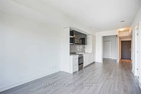 6 Parkwood Avenue Toronto ON M4V 1V1