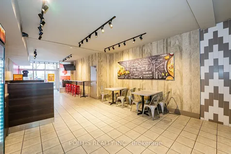 4918 Yonge Street Toronto ON M2N 5N5