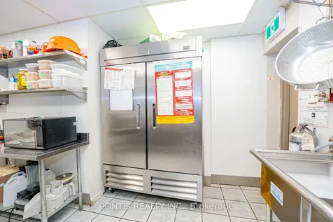 4918 Yonge Street Toronto ON M2N 5N5