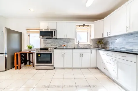 139 Kingsdale Avenue Toronto ON M2N 3W8