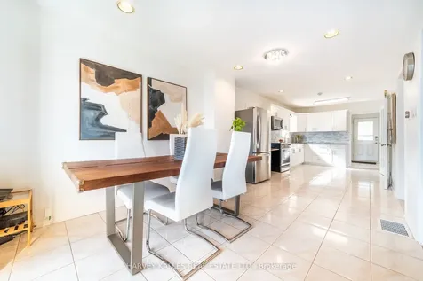 139 Kingsdale Avenue Toronto ON M2N 3W8