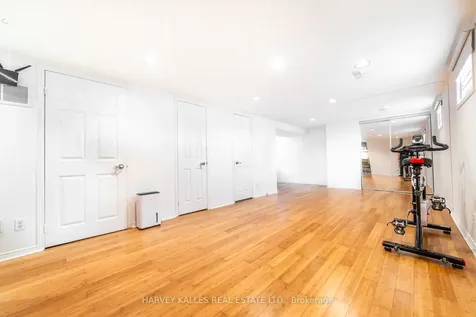 139 Kingsdale Avenue Toronto ON M2N 3W8