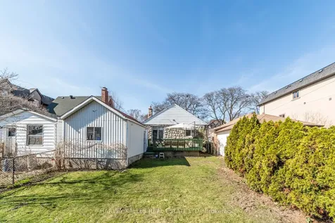139 Kingsdale Avenue Toronto ON M2N 3W8