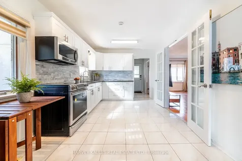 139 Kingsdale Avenue Toronto ON M2N 3W8
