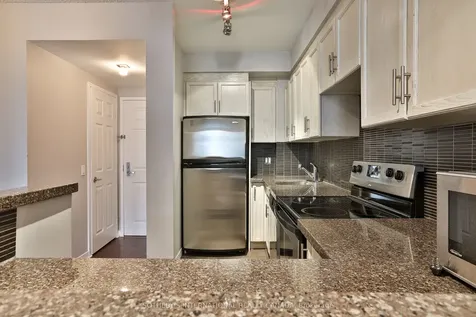 284 Bloor Street W Toronto ON M5S 3B8
