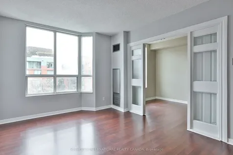 284 Bloor Street W Toronto ON M5S 3B8