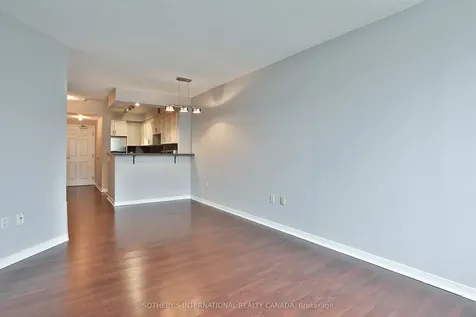 284 Bloor Street W Toronto ON M5S 3B8