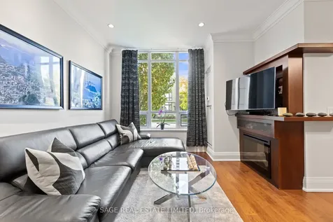 25 Greenview Avenue Toronto ON M2M 0A5
