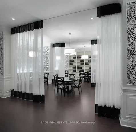 25 Greenview Avenue Toronto ON M2M 0A5