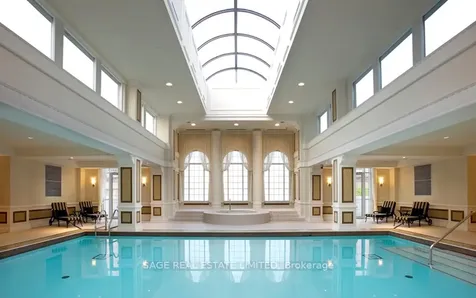 25 Greenview Avenue Toronto ON M2M 0A5